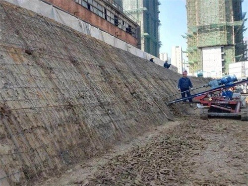 水城建筑边坡支护